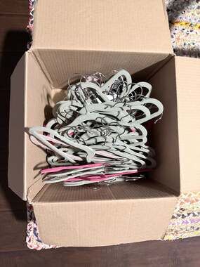 Lot of 86 Velvet Non-Slip Children Clothing Hangers